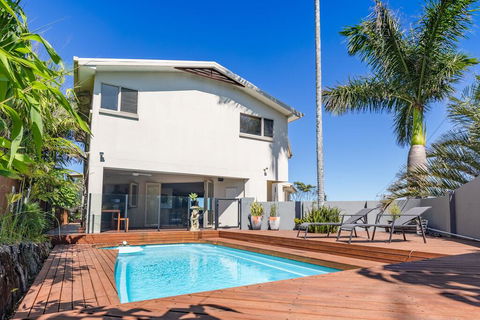 The Richmond Beach Villa - Click Find 0