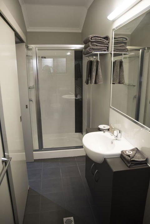 The Rocks Motel - DBD 3