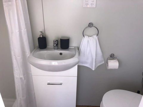 The Saddle Camp Tiny House, Braidwood - Bridge Guide 2