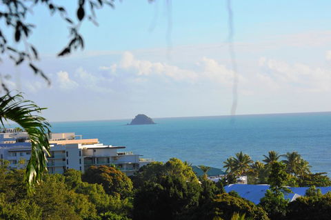 The Sanctuary At Trinity Beach - Click Find 0