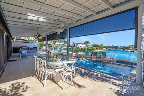 The Savoy Beach House - Click Find 2