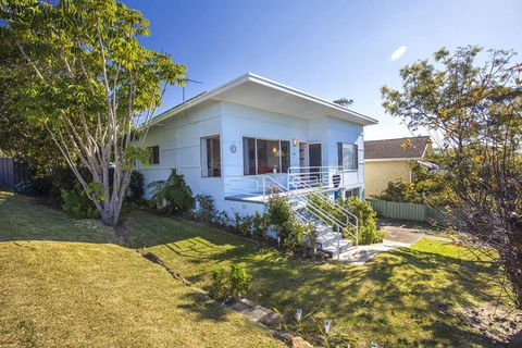 The Seaside Beachhouse Mollymook - Bet 4u 1