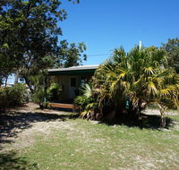 The Shack - Rainbow Beach The Ultimate Beach Shack 200m to beach - Click Find