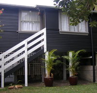 The Tree House 6 Gowing Street - Click Find