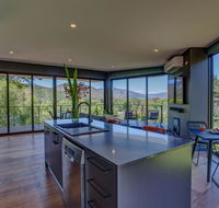 The View Bright - Click Find