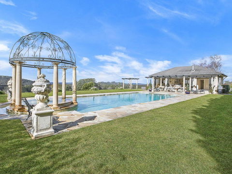 The Villa @ Linden Hall Highlands Luxury - Bet 4u 3