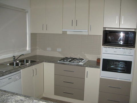 The Villa Kyabram - Click Find 2