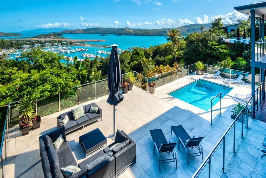 The Whitsundays QLD Click Find