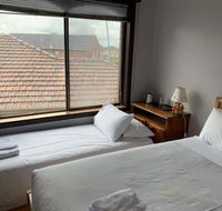 Thomastown Antique House Room 3 - Click Find