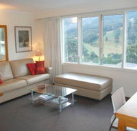 Thredbo Village 3-Bedroom Apartment with Fantastic Views - Bet 4u