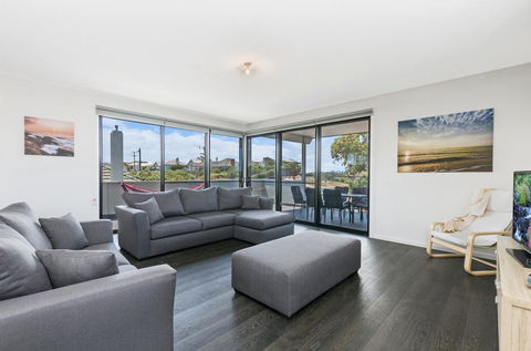 Thunder Point - Click Find 0