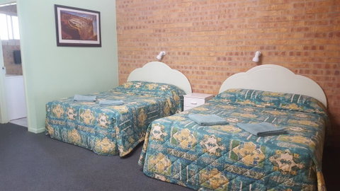 Tiaro Motor Inn - Click Find 0