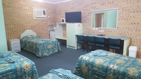 Tiaro Motor Inn - Click Find 3