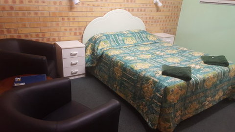 Tiaro Motor Inn - Click Find 1