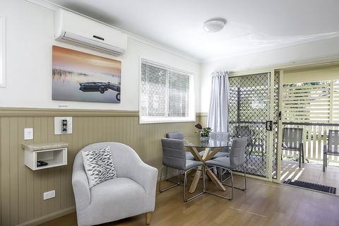 Tiaro Tourist Stopover - Lawyer Find 3