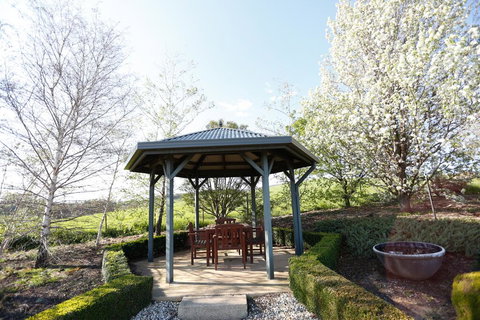 Timberline Park High Country Farmstay - Bridge Guide 2