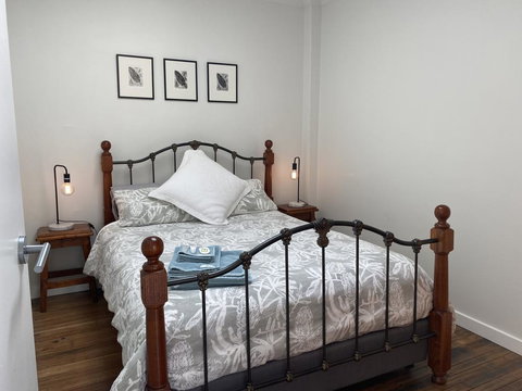 Timboon Toybox Apartments - Bridge Guide 3