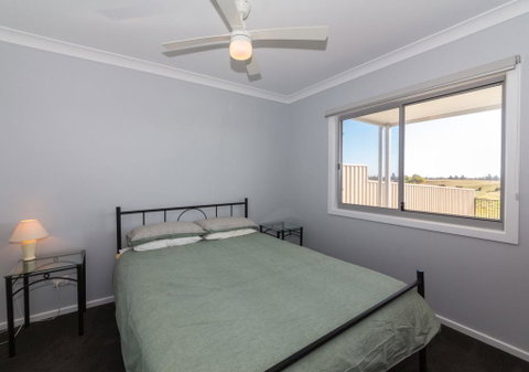 Time Away - 50 Turnberry Drive - Lawyer Find 0