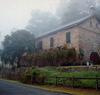 Tizzana Winery Bed and Breakfast - Bet 4u