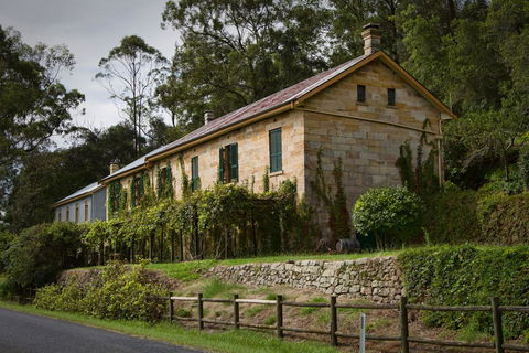 Tizzana Winery Bed And Breakfast - Click Find 1