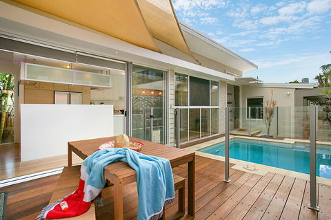 Toby's Beach House - Click Find 3