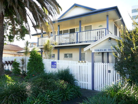 Tokelau Townhouse 1 - Click Find 0