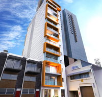 Tom's Court Hotel - Bridge Guide