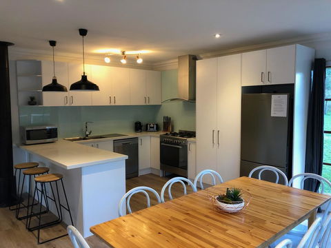 Toorongo River Chalets - Click Find 1