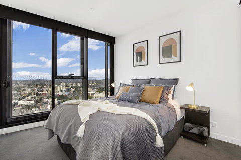 Top Level Envy- Views To Die For! - Bet 4u 3