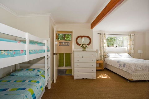 Torquay Retreats Aus - ThirtyOne Pride - Click Find 2