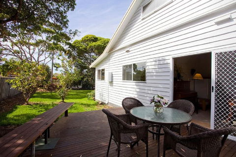 Torquay Retreats Aus - ThirtyOne Pride - Click Find 1