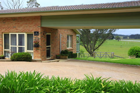 Toscana On Greenhills - Click Find 2