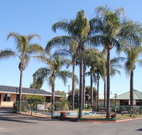 Town and Country Motor Inn - Click Find