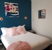 Town House Motor Inn Young - Click Find
