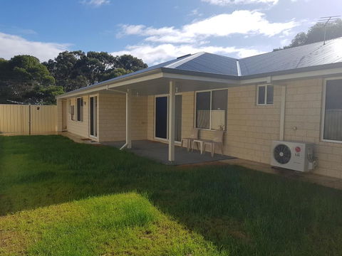 Towncrackers Guest House - Bet 4u 1