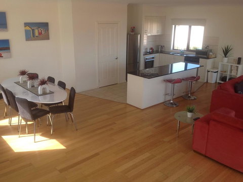 Townhouse Chapel Street - Bridge Guide 1