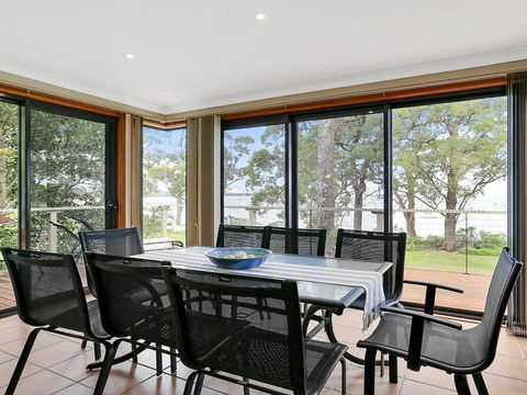 Tradewinds @ The Bay - All The Comforts Of Home - Bet 4u 3
