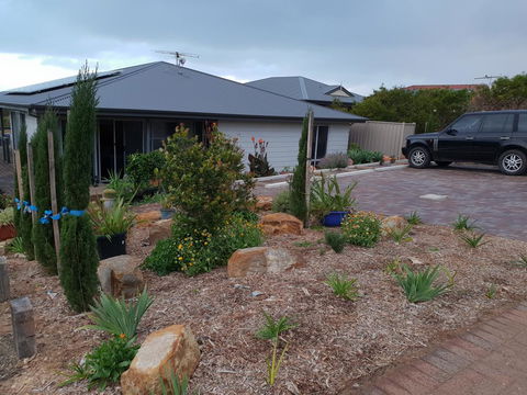 Trading Places Kangaroo Island - Click Find 0