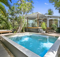 Tranquil  tropical Sunshine Beach - Click Find