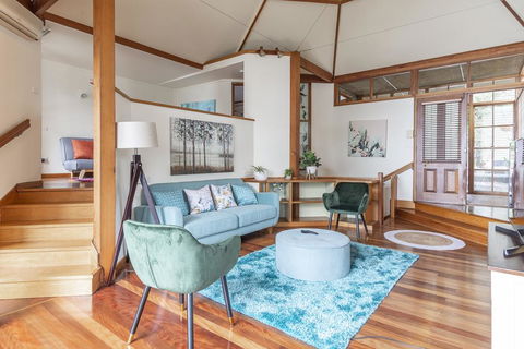 Tranquil Lake House - Perfect City Escape To Relax - Click Find 3