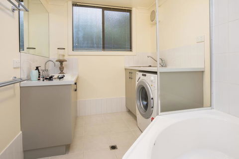 Tranquil Waters - Pet Friendly Family Beach House In Quindalup - DBD 3