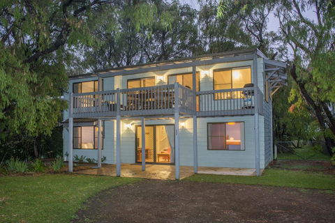 Tranquil Waters - Pet Friendly Family Beach House In Quindalup - DBD 0