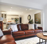 Tre Sorelle Camden - Click Find