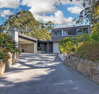 Treehouse Jervis Bay - Click Find