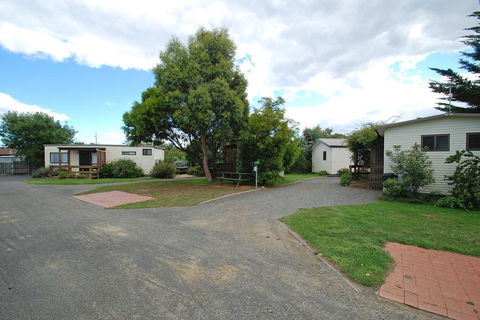 Triabunna Cabin & Caravan Park - Click Find 2