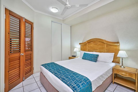 Trinity Beach Club Holiday Apartments - Click Find 2