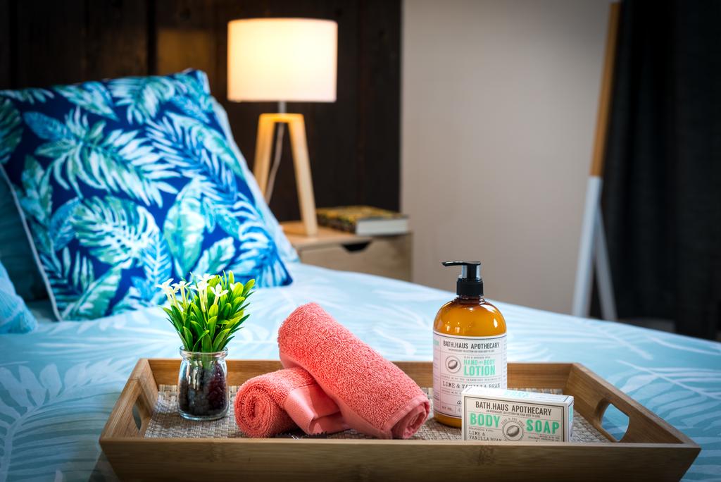 Accommodation Manunda QLD Click Find