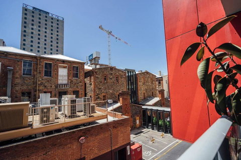 Tropicana On Bent - WiFi - Nespresso Heart Of East End - Bridge Guide 1