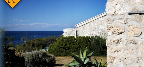 Tu Emuz Stone Beachfront Villa, Emu Bay, Kangaroo Is - Click Find 3