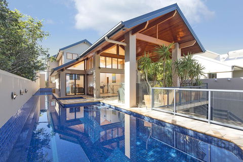 Tugun Lookout - Click Find 2